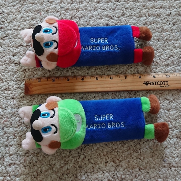 Super Mario Bros Plush car set belts covers Set - Red and Green - Picture 1 of 9